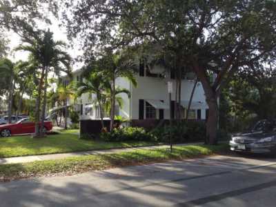 Apartment For Sale in Hollywood, Florida