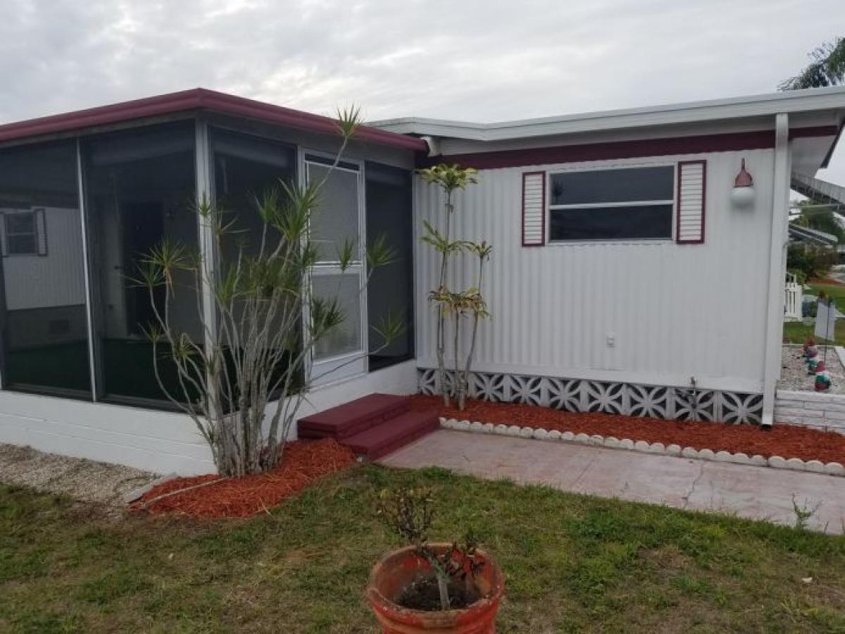 Picture of Mobile Home For Sale in Bradenton, Florida, United States
