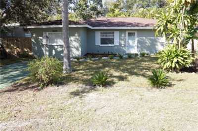 Home For Sale in Sarasota, Florida
