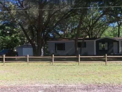 Mobile Home For Sale in Silver Springs, Florida