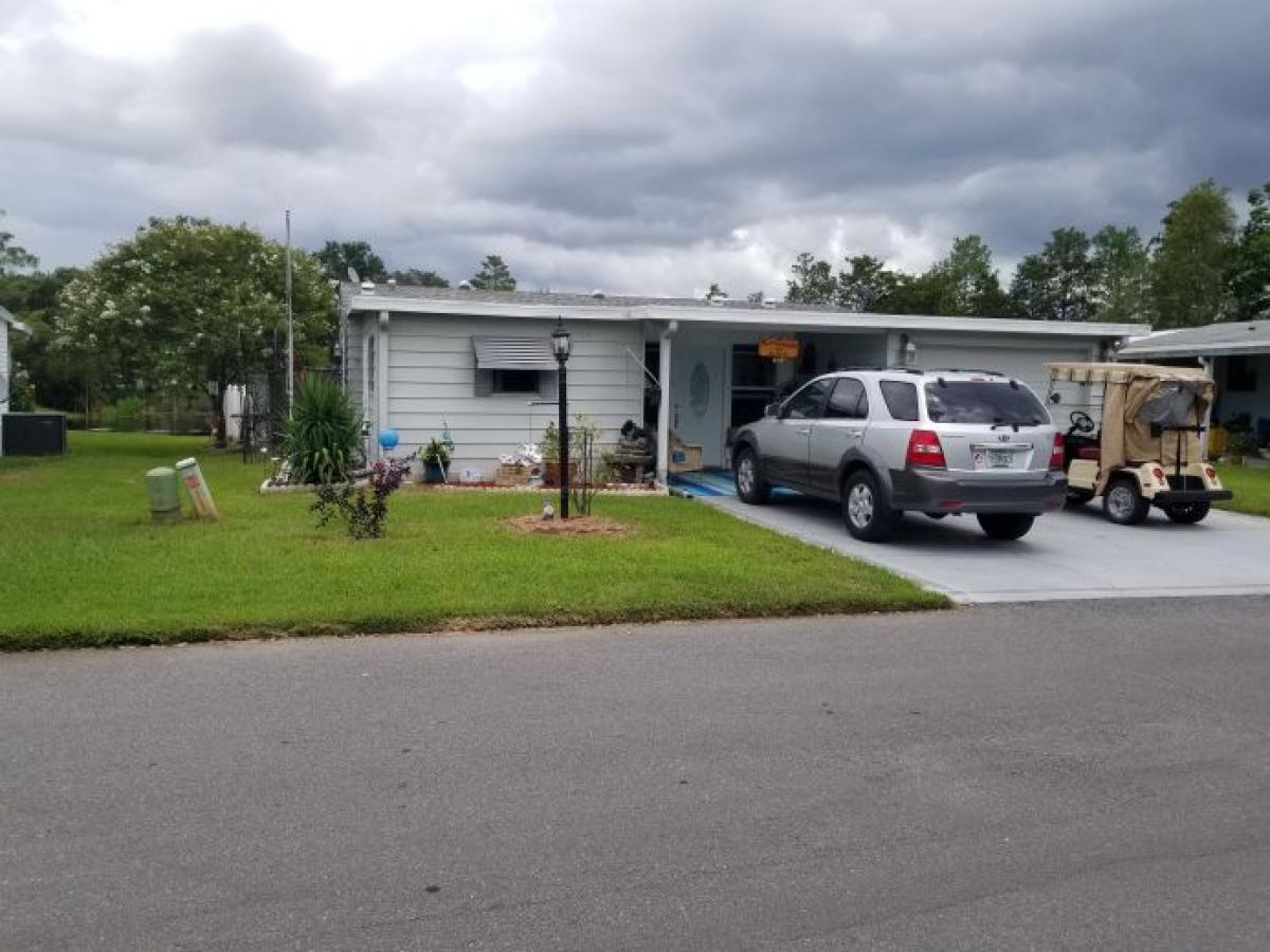 Picture of Mobile Home For Sale in Leesburg, Florida, United States