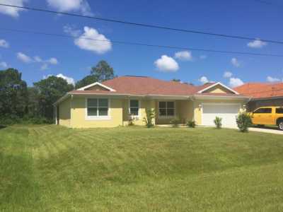 Home For Sale in Lehigh Acres, Florida