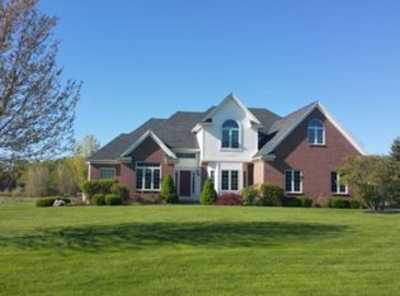 Home For Sale in Orchard Park, New York
