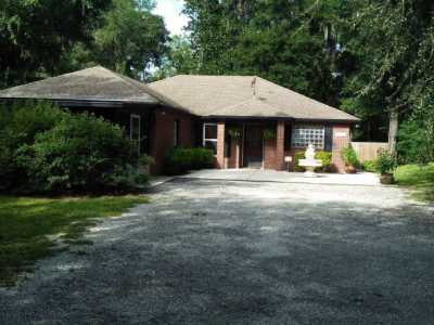 Home For Sale in Elkton, Florida