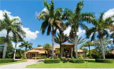 Home For Sale in Weston, Florida