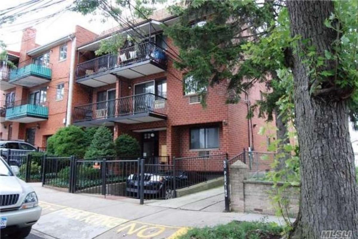 Picture of Apartment For Sale in Elmhurst, New York, United States