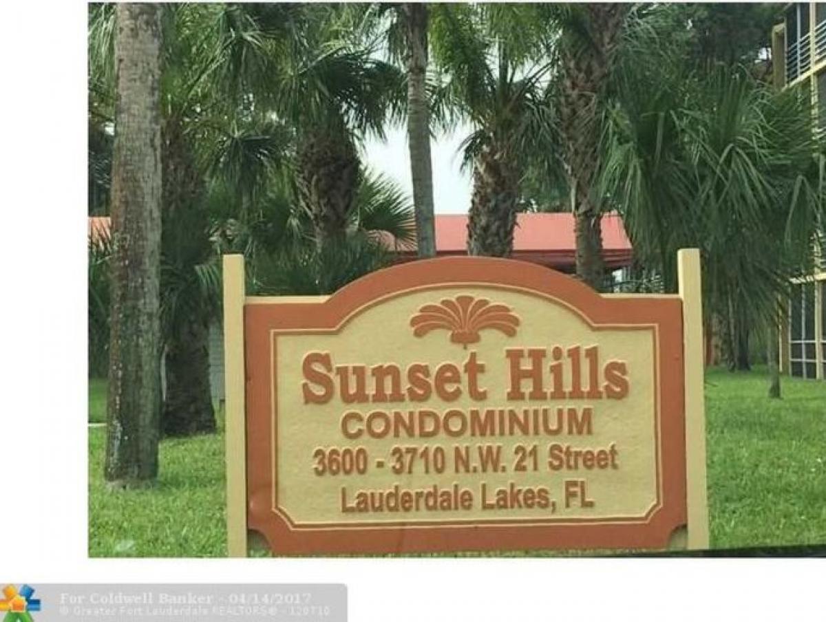 Picture of Condo For Sale in Lauderdale Lakes, Florida, United States