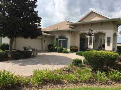 Home For Sale in Lady Lake, Florida