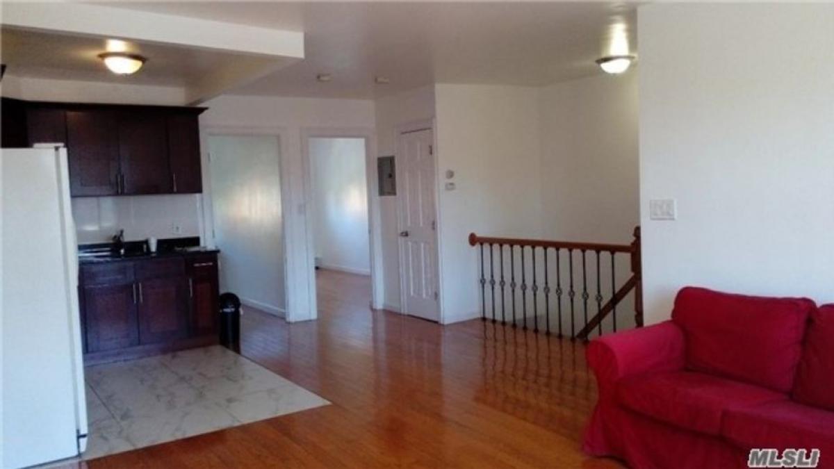 Picture of Home For Rent in Elmhurst, New York, United States