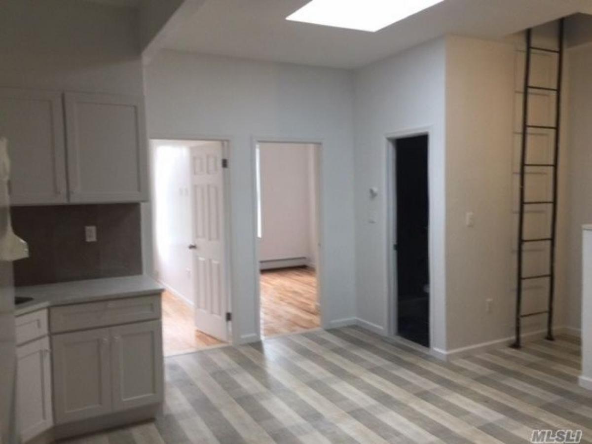 Picture of Home For Rent in Elmhurst, New York, United States