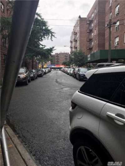 Home For Rent in Elmhurst, New York