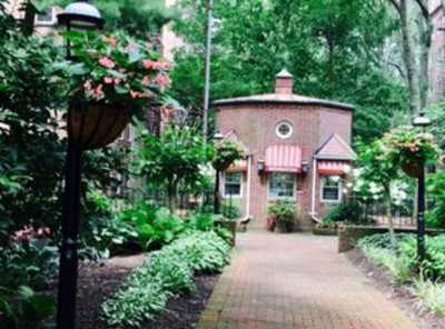 Home For Sale in Richmond Hill, New York