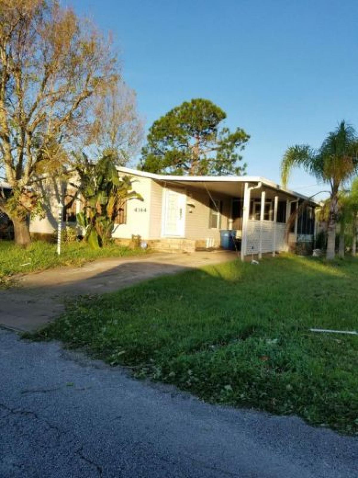 Picture of Mobile Home For Sale in Edgewater, Florida, United States