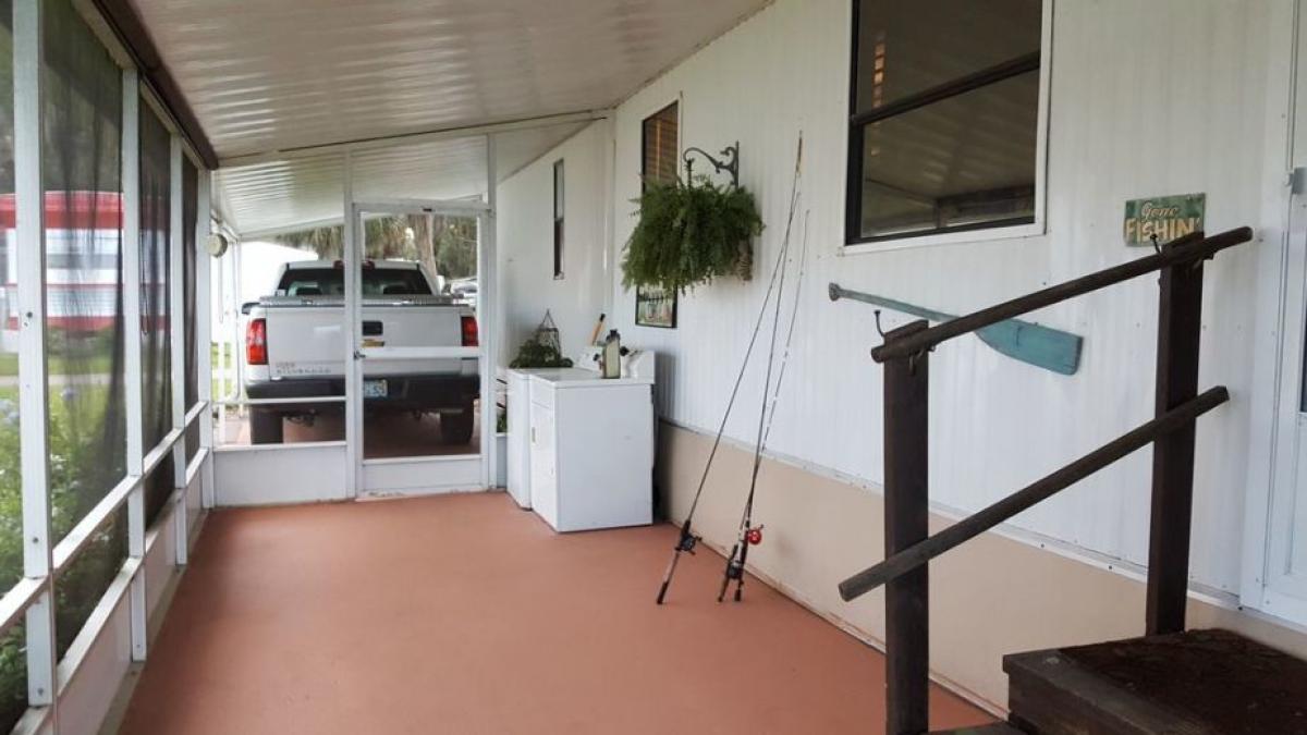 Picture of Home For Sale in Frostproof, Florida, United States