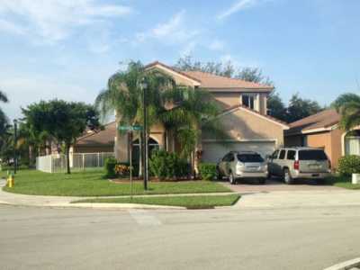 Home For Sale in Coconut Creek, Florida
