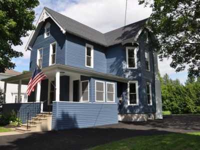 Home For Sale in Copenhagen, New York