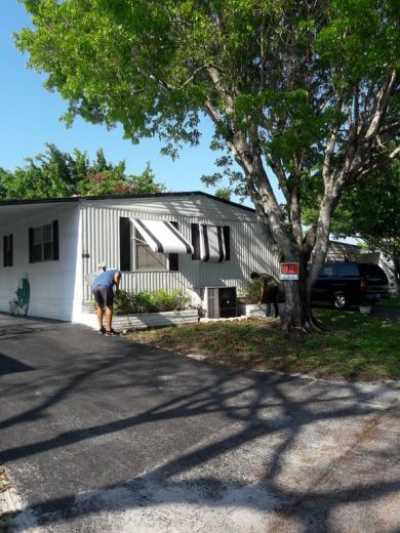 Mobile Home For Sale in Davie, Florida