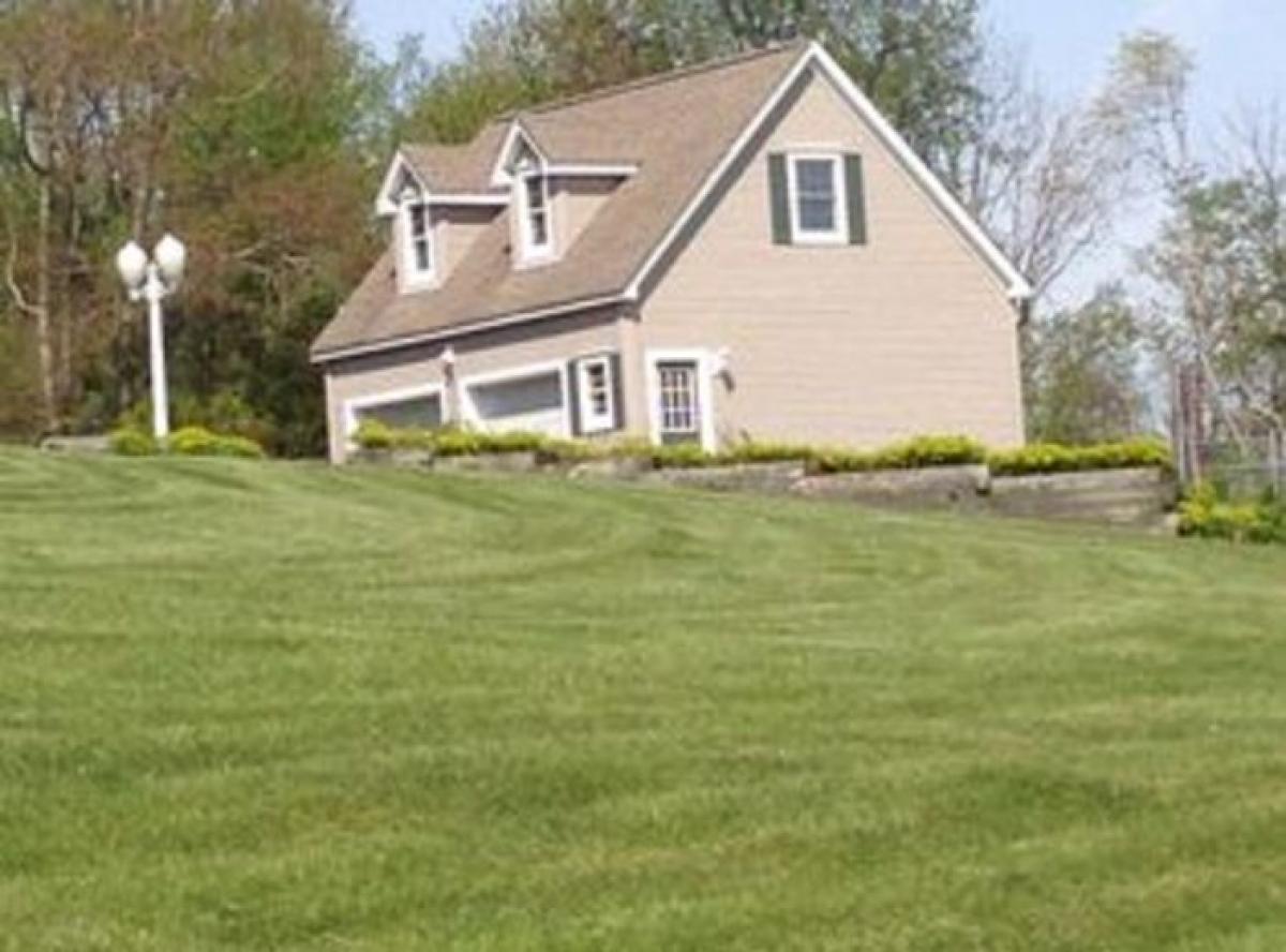 Picture of Home For Sale in Warwick, New York, United States