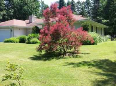 Home For Sale in Orchard Park, New York