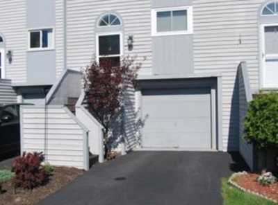 Townhome For Rent in Liverpool, New York
