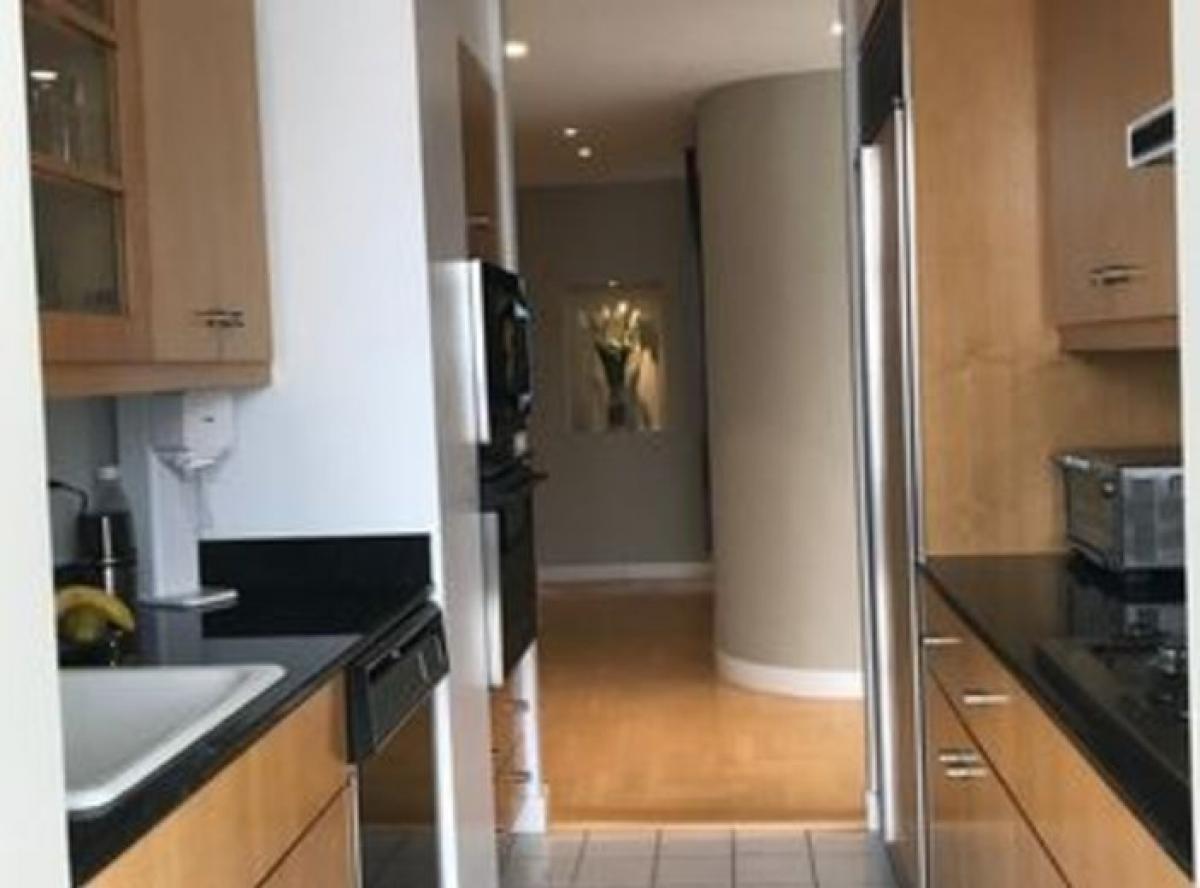 Picture of Condo For Sale in New York City, New York, United States
