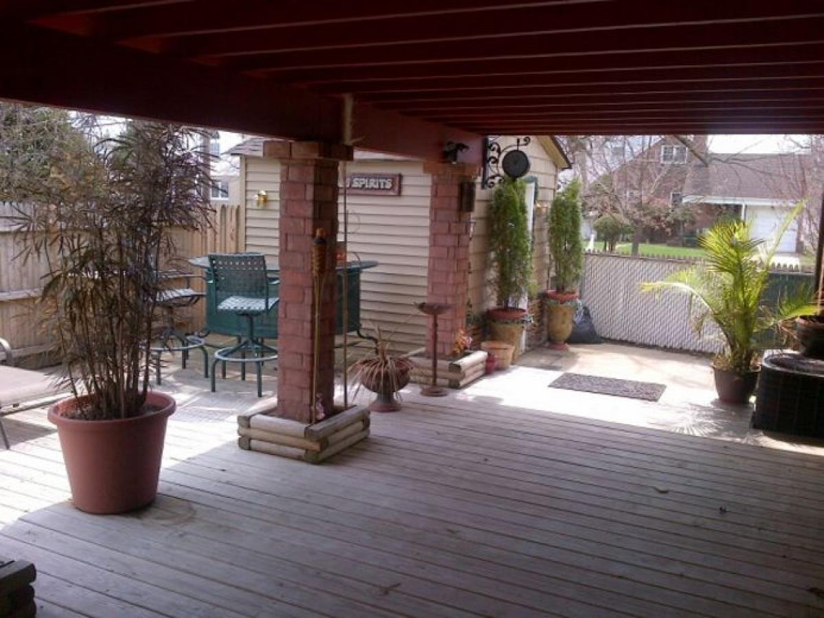 Picture of Home For Sale in Malverne, New York, United States