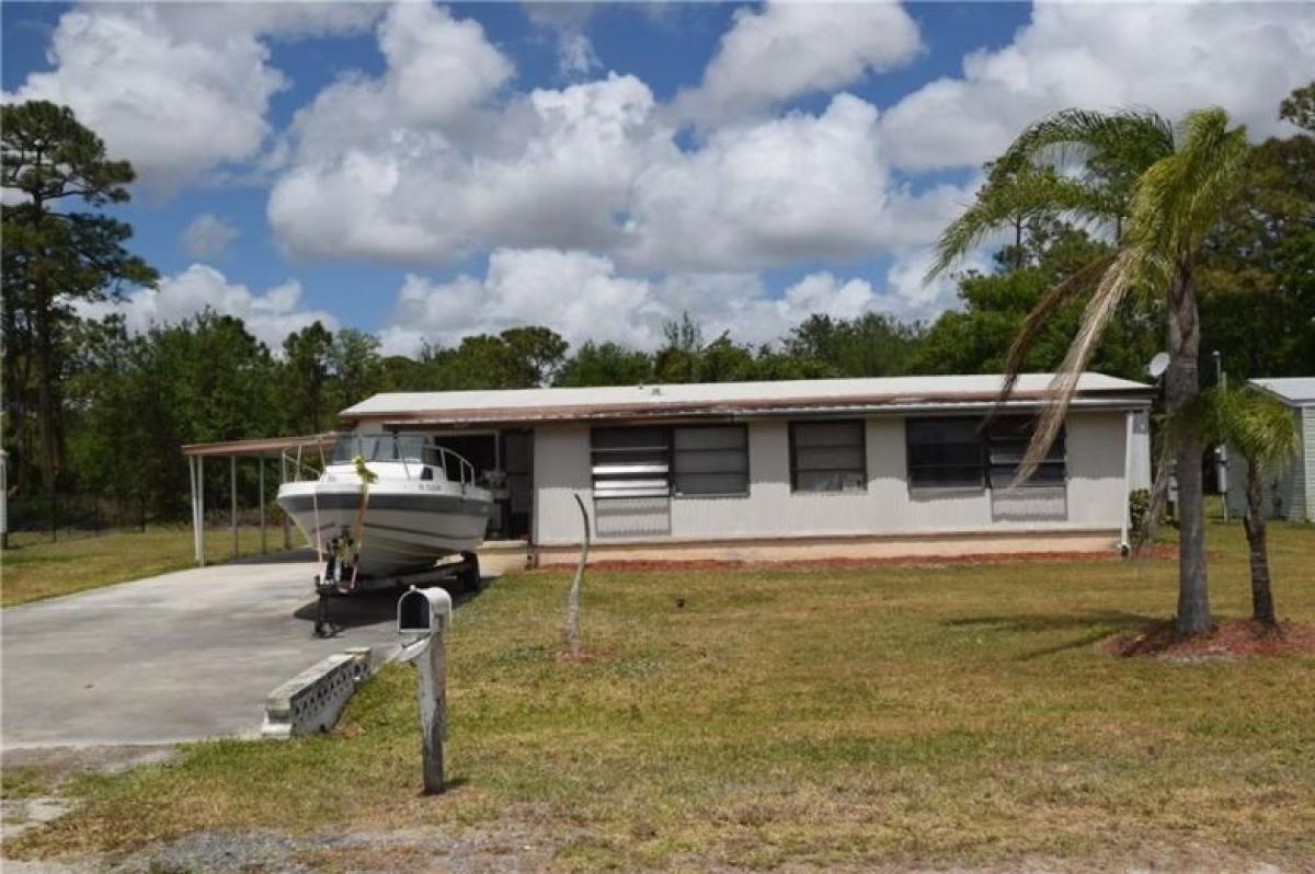 Picture of Mobile Home For Sale in Stuart, Florida, United States