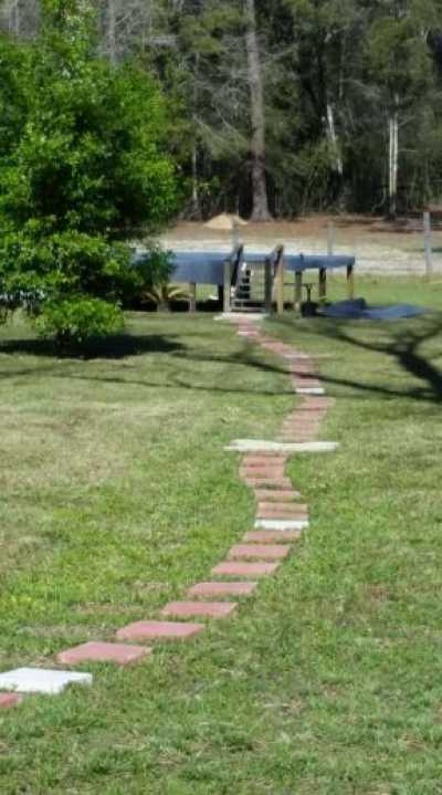 Home For Sale in Defuniak Springs, Florida