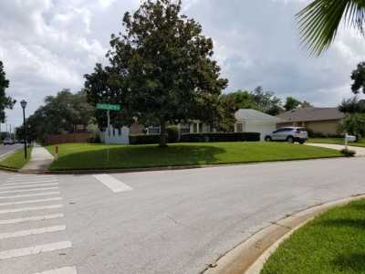 Home For Sale in Wekiva Springs, Florida