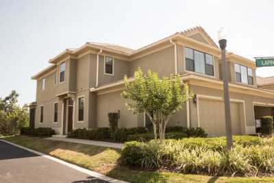 Townhome For Sale in Seminole, Florida