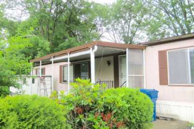 Mobile Home For Sale in Morrisville, Pennsylvania