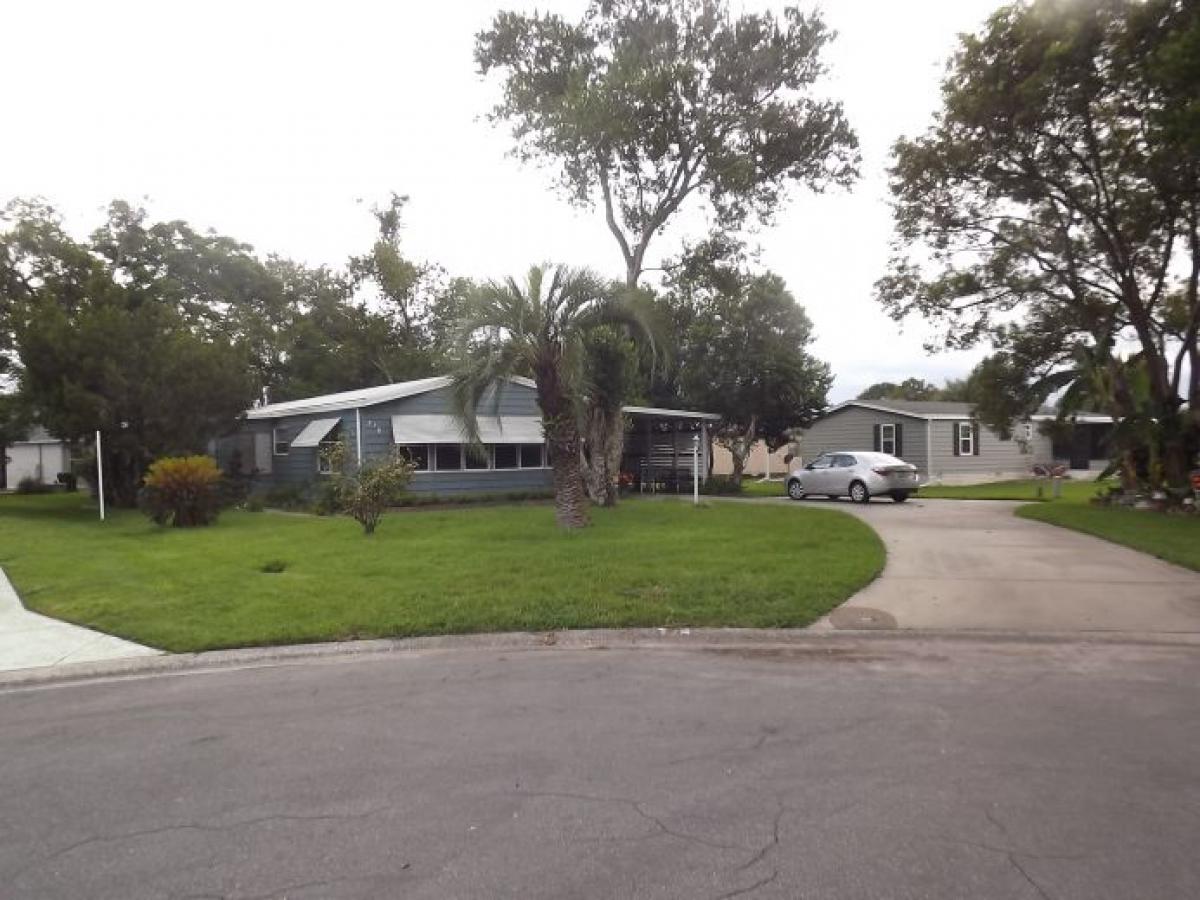 Picture of Mobile Home For Sale in Lady Lake, Florida, United States