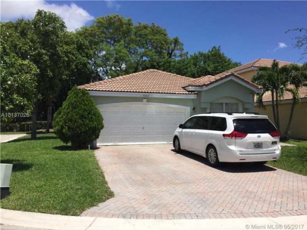 Picture of Home For Sale in Coconut Creek, Florida, United States