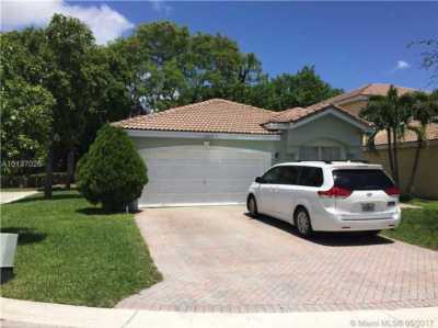 Home For Sale in Coconut Creek, Florida