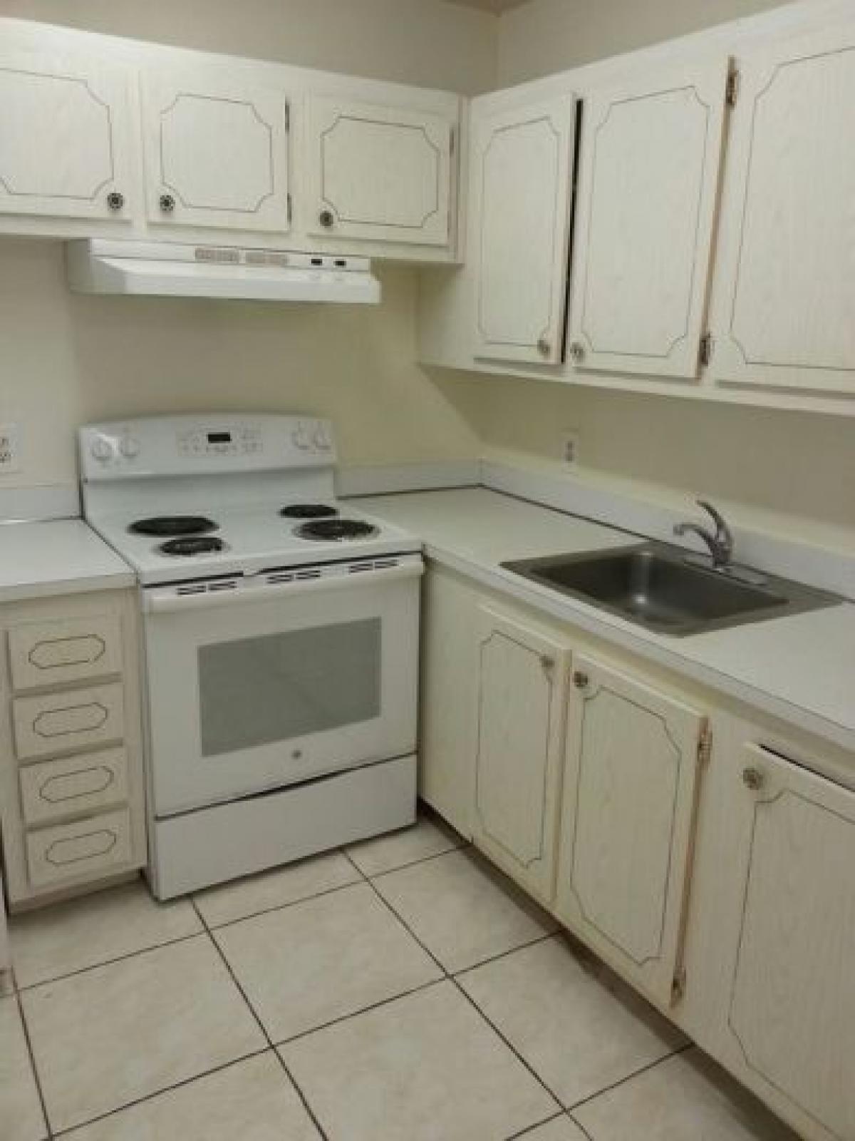 Picture of Condo For Sale in Palm Springs, Florida, United States