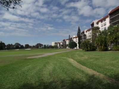 Home For Sale in Lauderhill, Florida