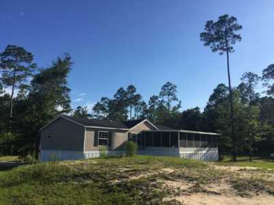 Home For Sale in Bristol, Florida