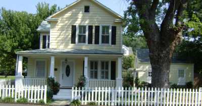 Home For Rent in Arlington, Virginia