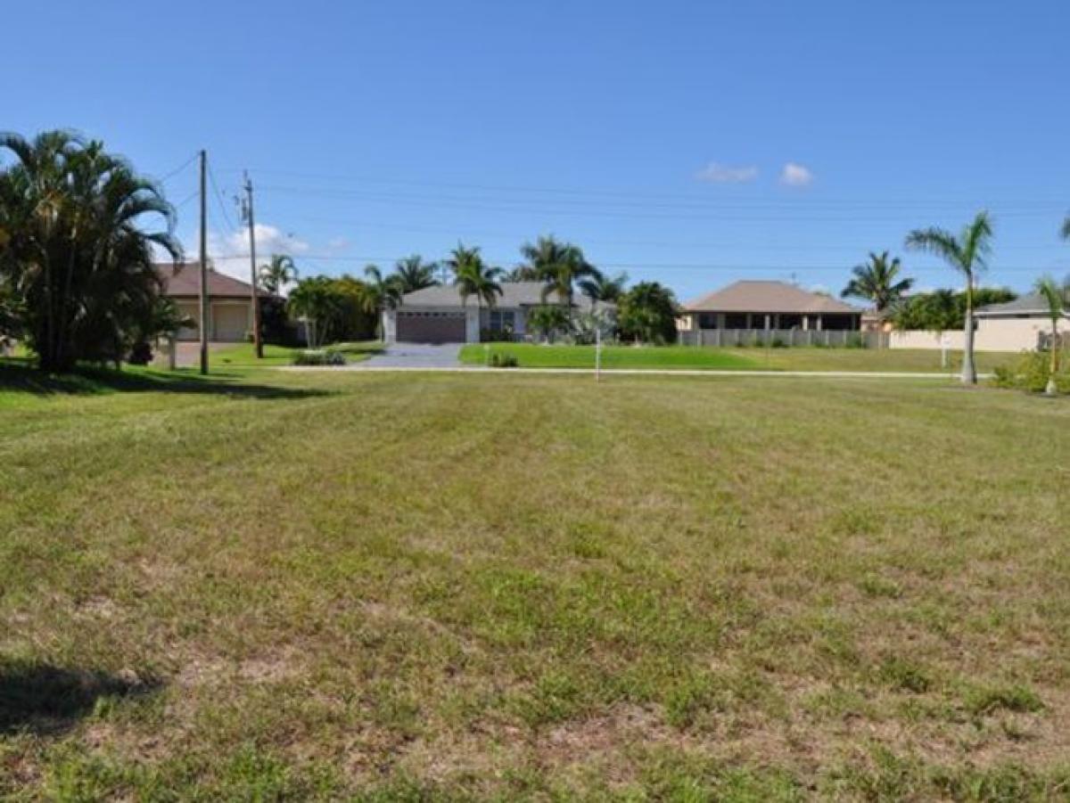 Picture of Residential Land For Sale in Cape Coral, Florida, United States