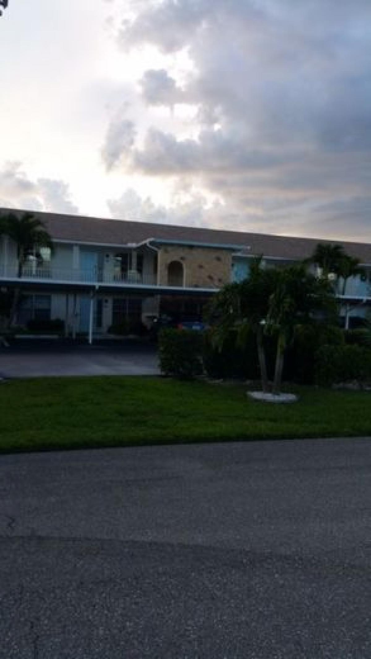 Picture of Condo For Sale in Cape Coral, Florida, United States