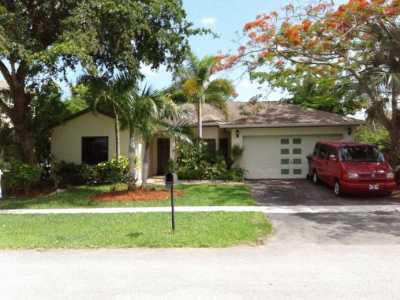 Home For Sale in Weston, Florida