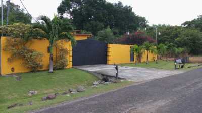 Home For Sale in Sora, Panama