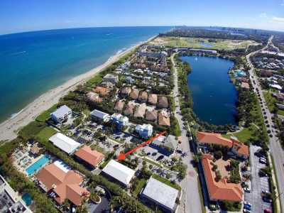 Condo For Sale in Juno Beach, Florida