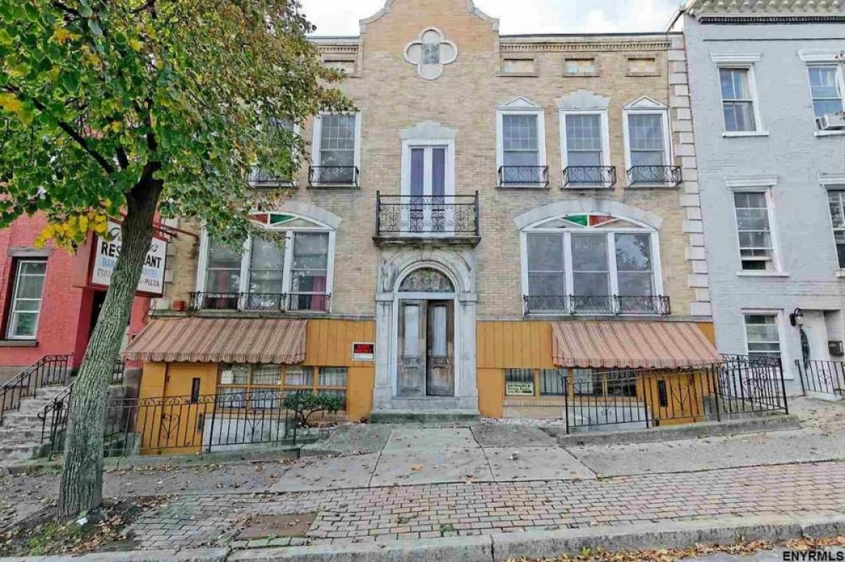 Picture of Apartment For Sale in Albany, New York, United States