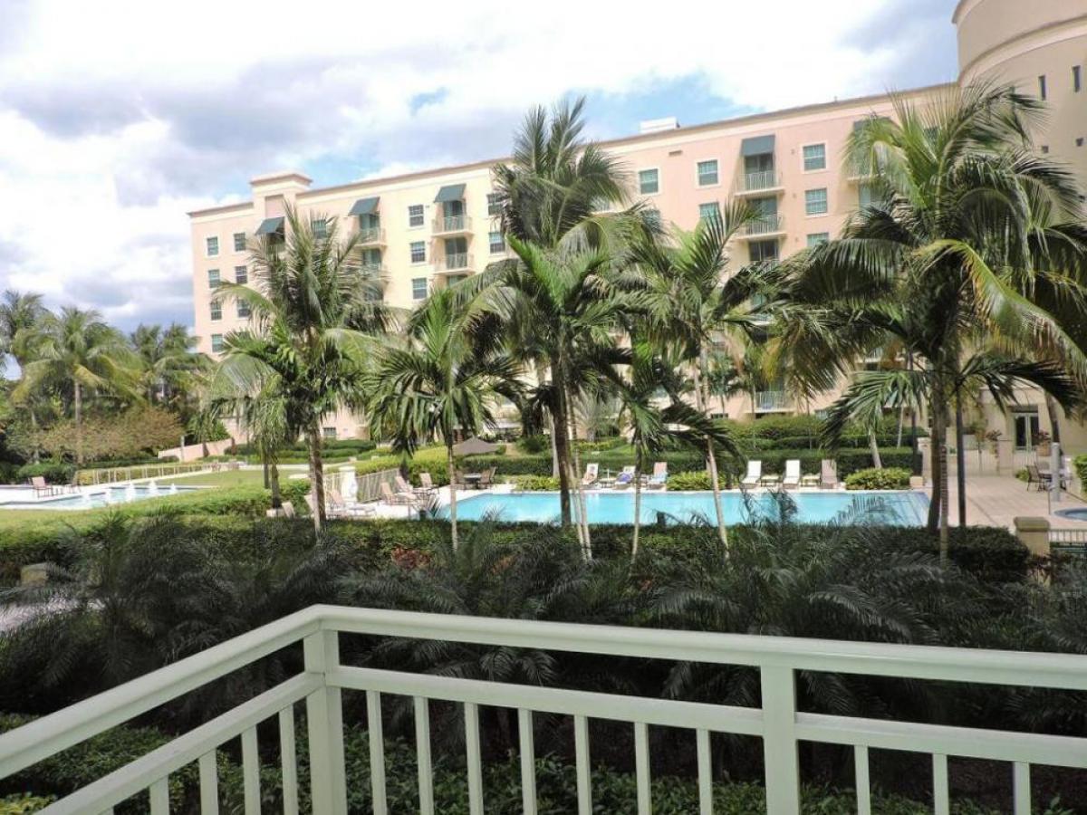 Picture of Condo For Sale in West Palm Beach, Florida, United States