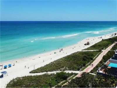 Condo For Sale in Miami Beach, Florida