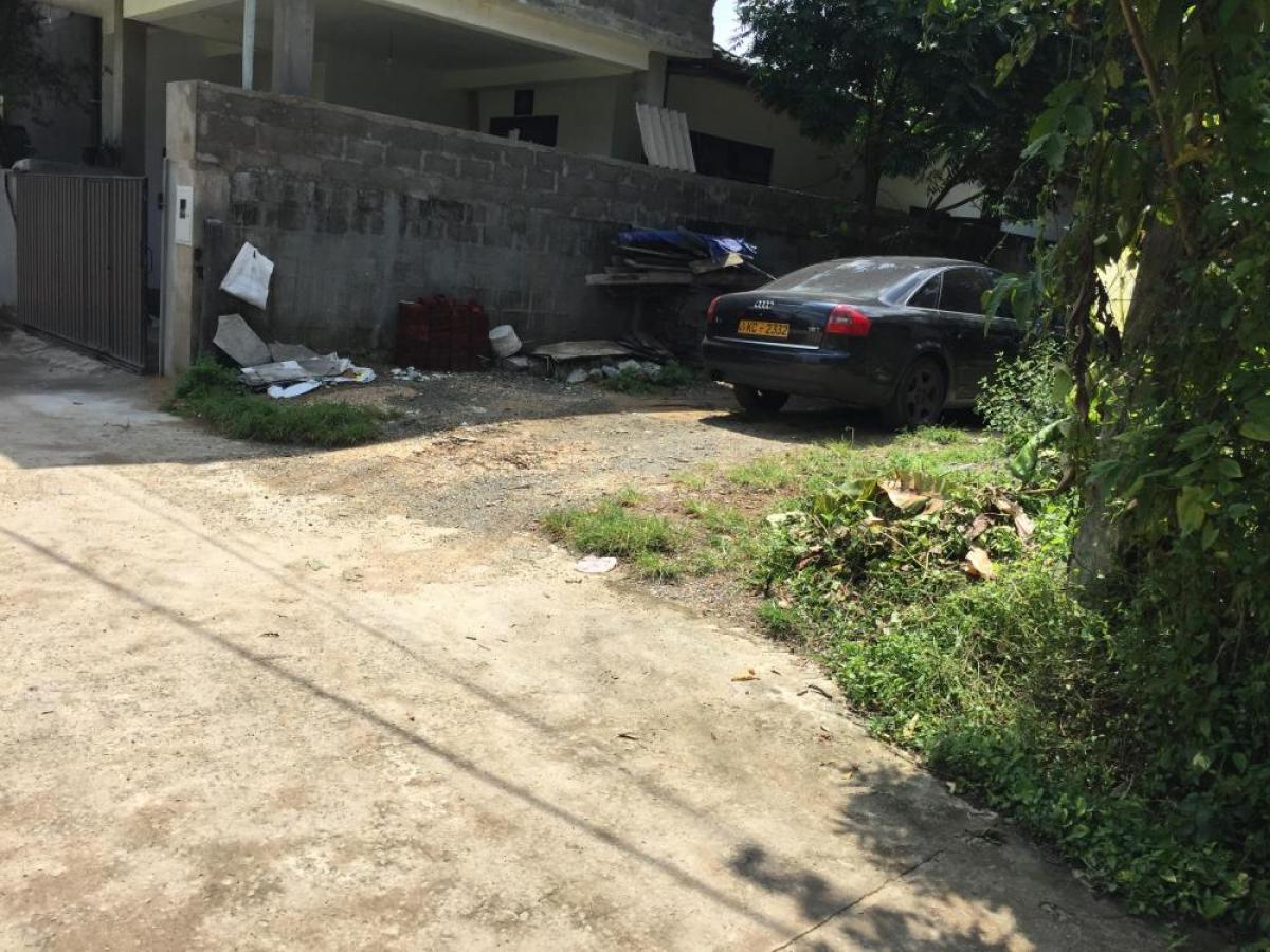 Pothuarawa Road, Kekunugahawatte 1st Lane, Akuregoda, Pelawatta