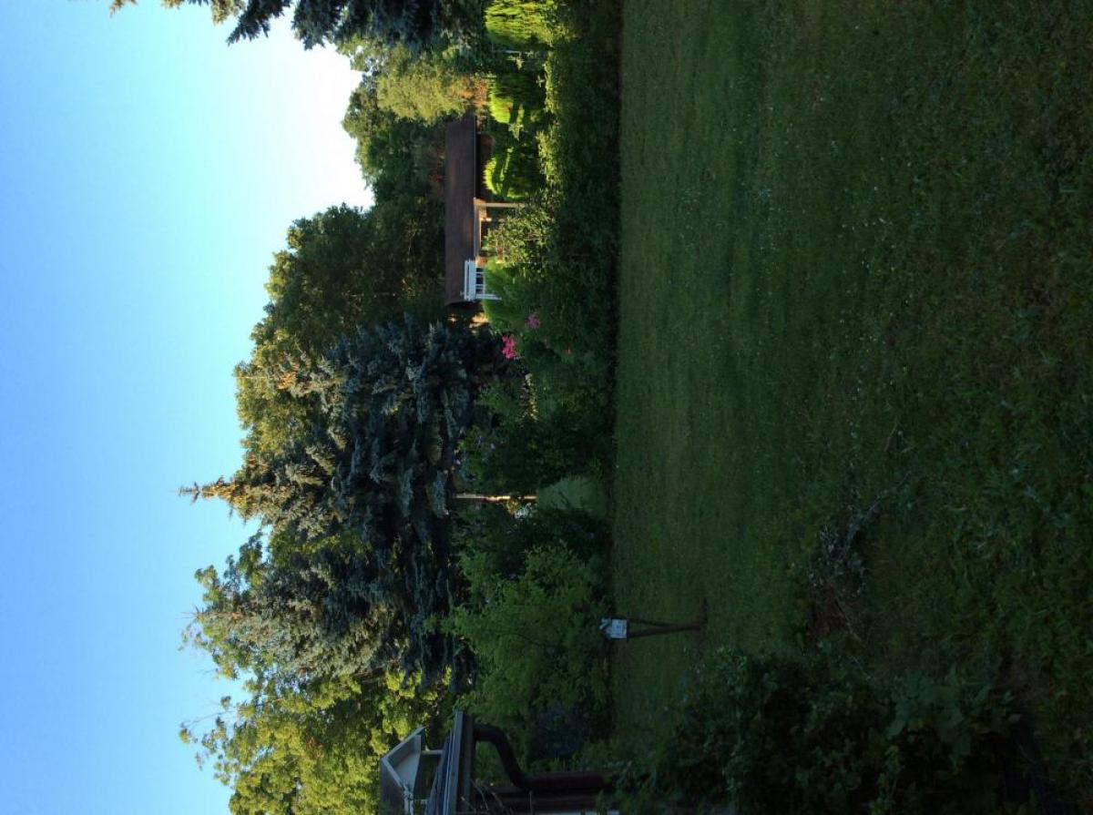 Picture of Home For Sale in Grimsby, Ontario, Canada