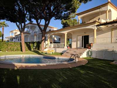 Villa For Sale in Vilamoura, Portugal