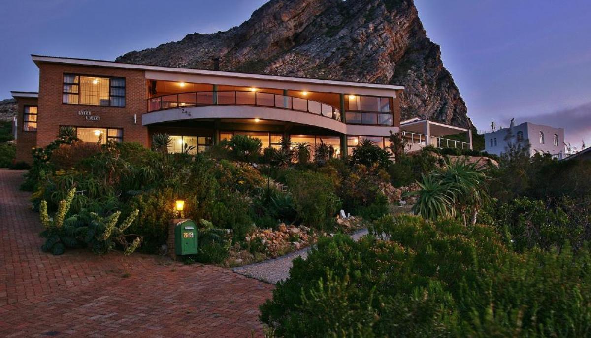 Picture of Villa For Sale in Cape Town, Western Cape, South Africa